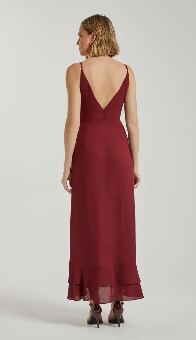 15485711711-vestido-longo-babados-barra-vinho-my-place-01.webp